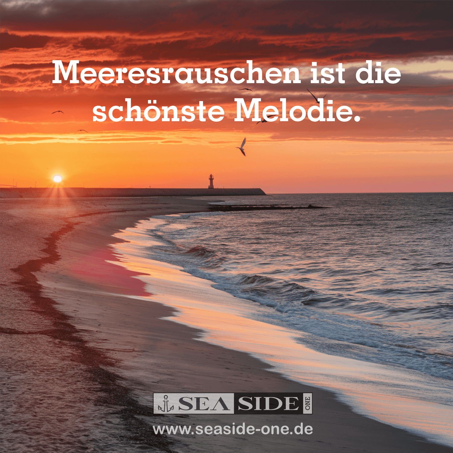 sprueche meer seele merresrauschen melodie vor einem maritimen hintergrund. Ein Sonnenuntergang am Meer, mit Leuchtturm.